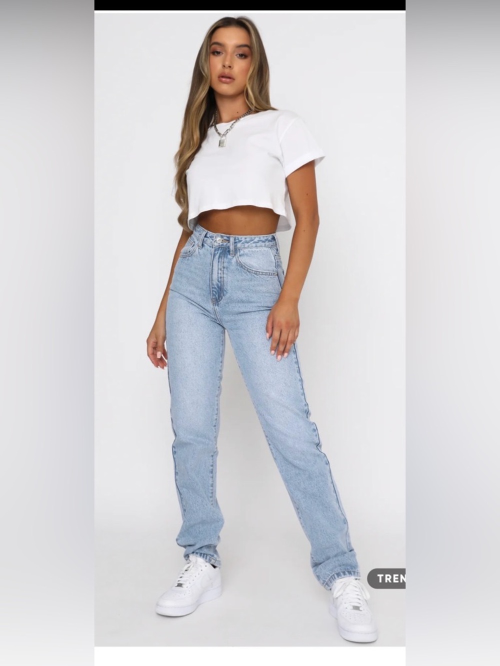White Fox Whose That Girl Straight leg Jeans Size M 32 in inseam